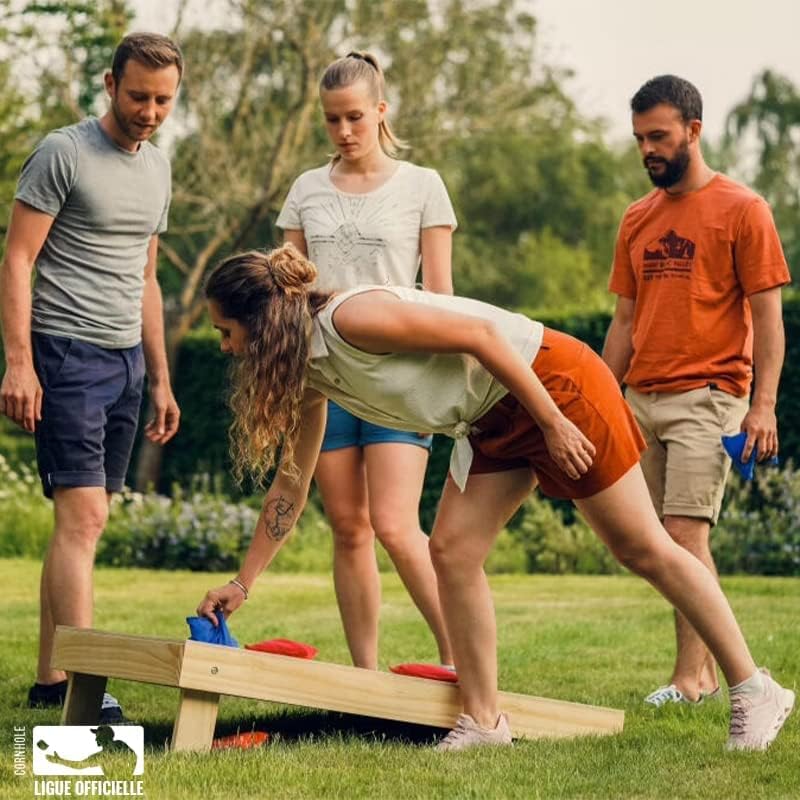 Jeu de cornhole à Hyères