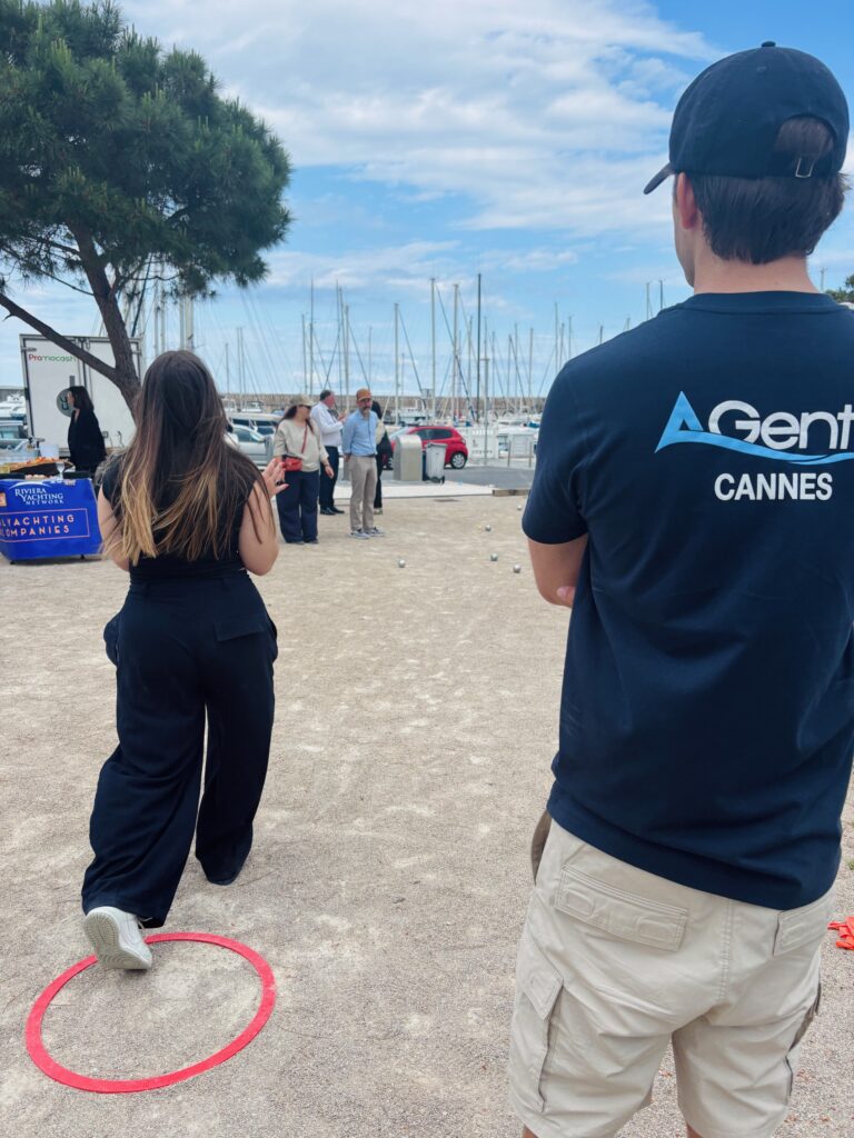 Tournoi de pétanque à Port Vauban Antibes