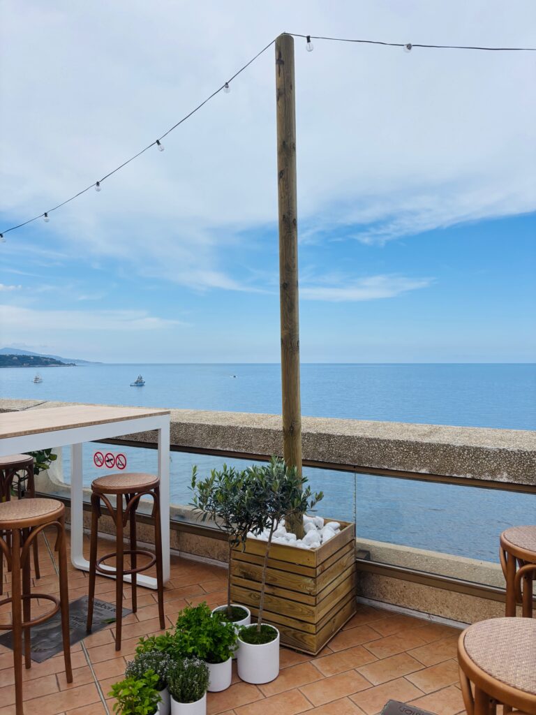 Location de guirlandes guinguette à Monaco