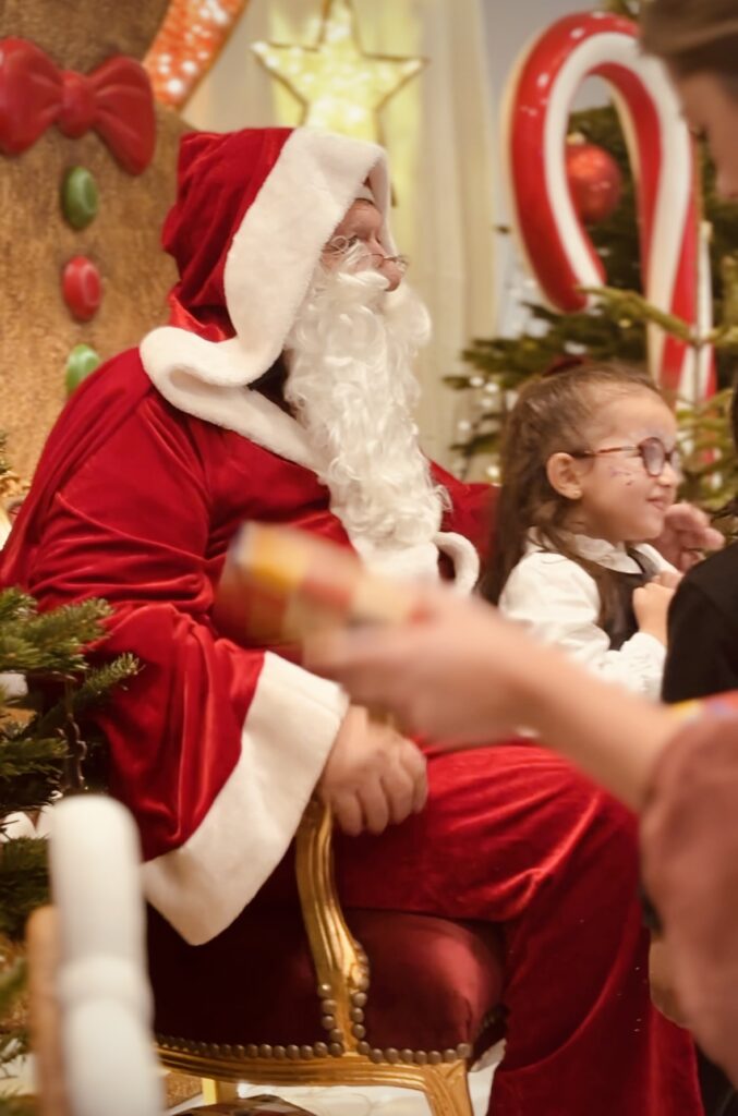 Père Noël pour arbre de Noël à Marseille
